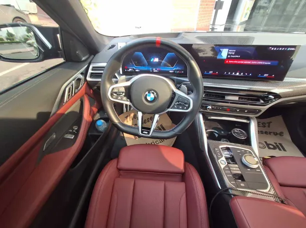 Car image 17