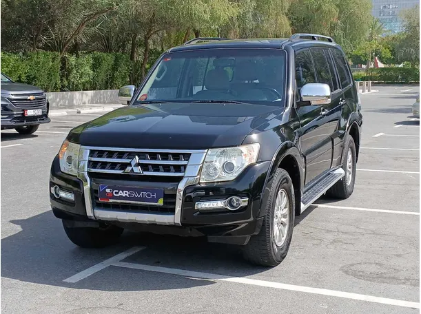 2015 Mitsubishi Pajero in Abu Dhabi