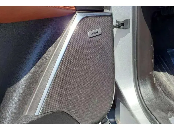 Car image 31