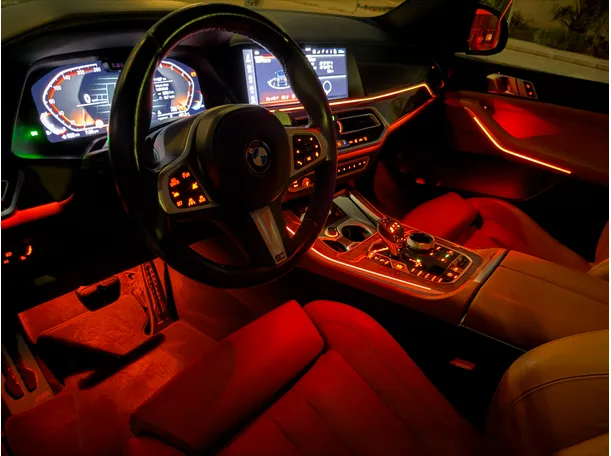 Car image 5