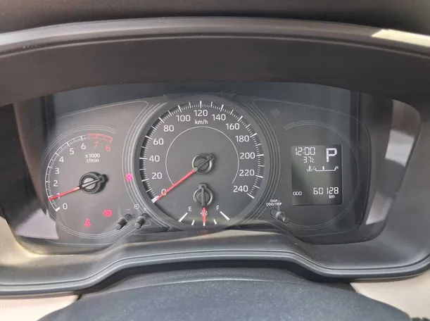 Car image 19