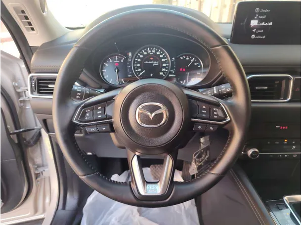 Car image 24