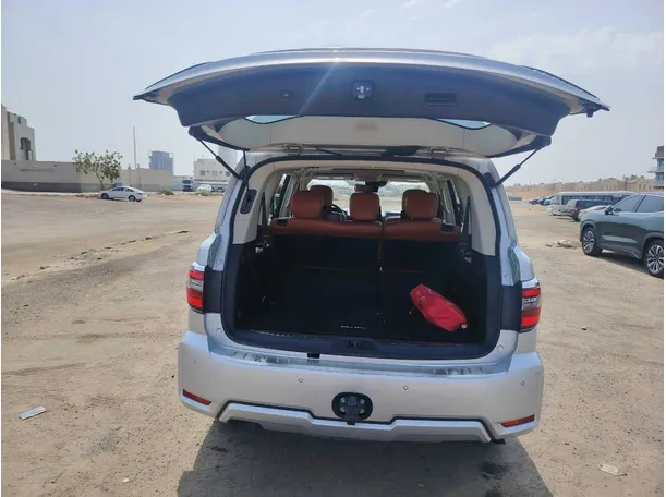 Car image 29