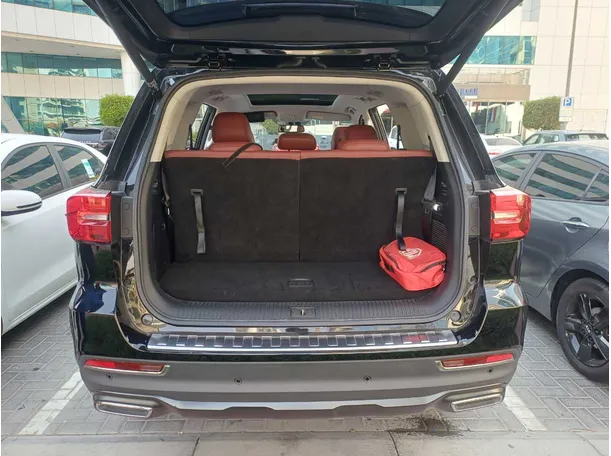 Car image 21