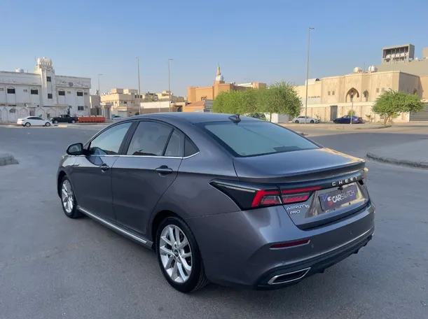 Car image 7