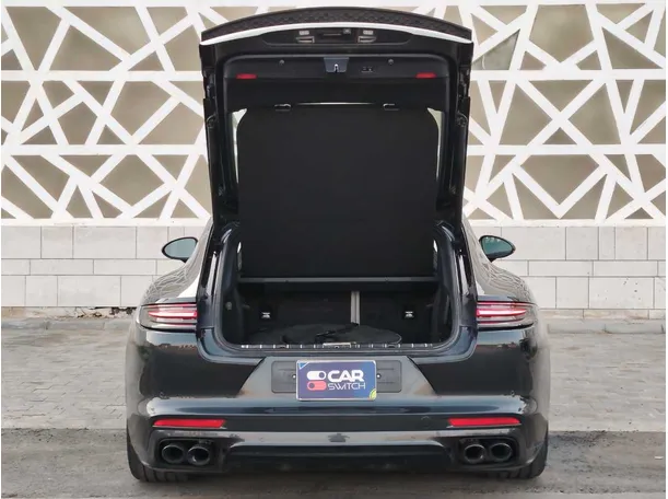 Car image 28