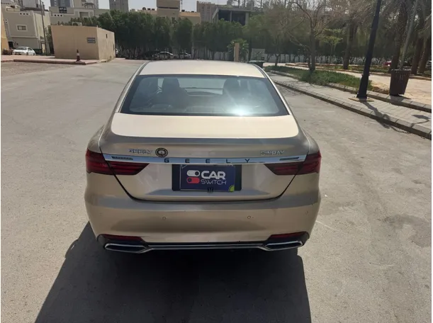 Car image 6