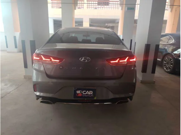 Car image 6