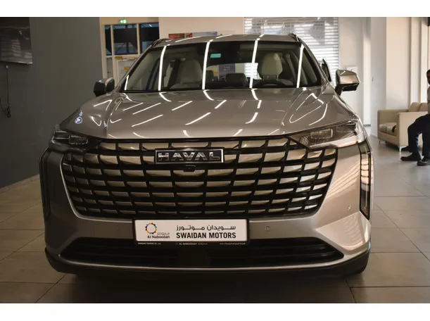 Car image 8