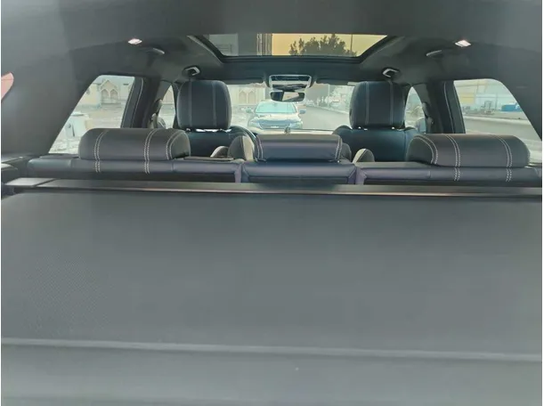 Car image 31
