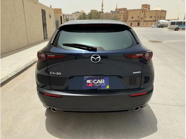 Car image 6