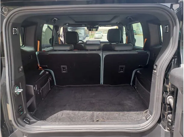 Car image 22