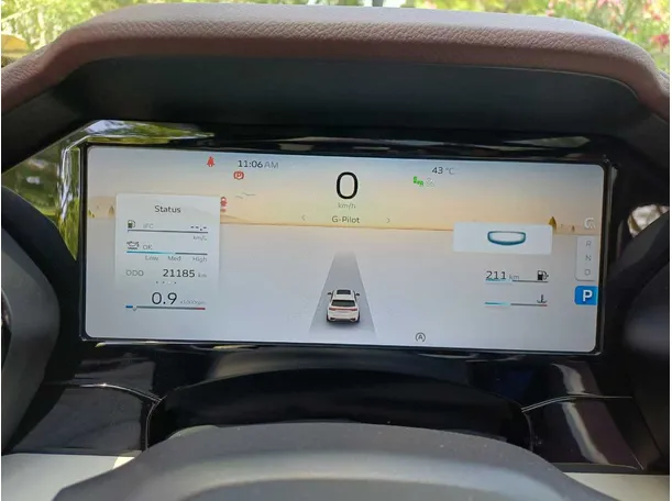Car image 19