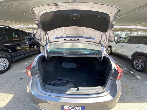 Car image 20