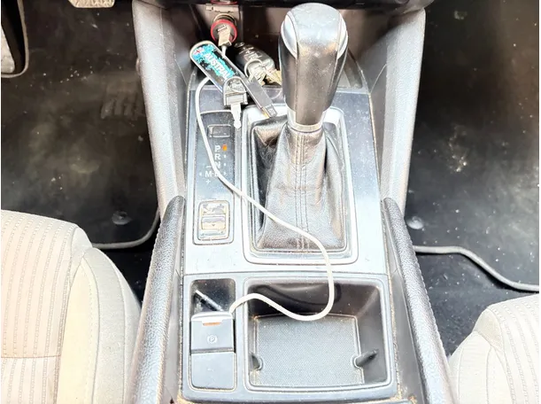 Car image 19