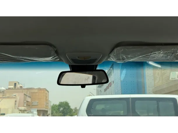 Car image 21