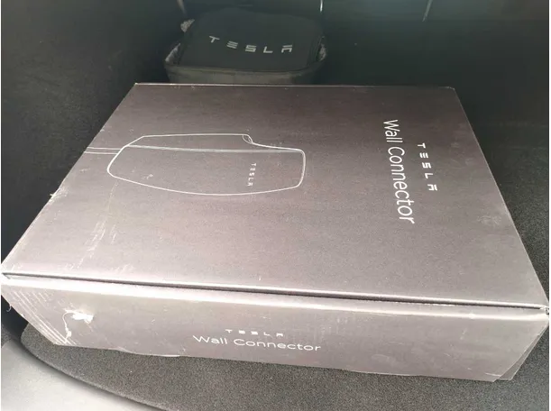 Car image 37