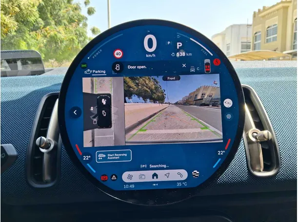 Car image 19