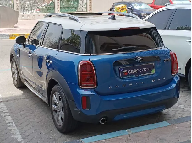 Car image 7