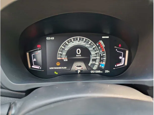 Car image 18