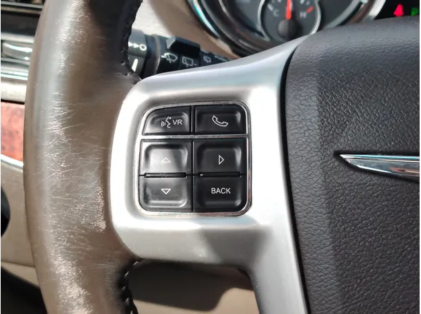 Car image 35