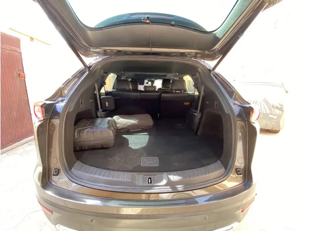 Car image 20