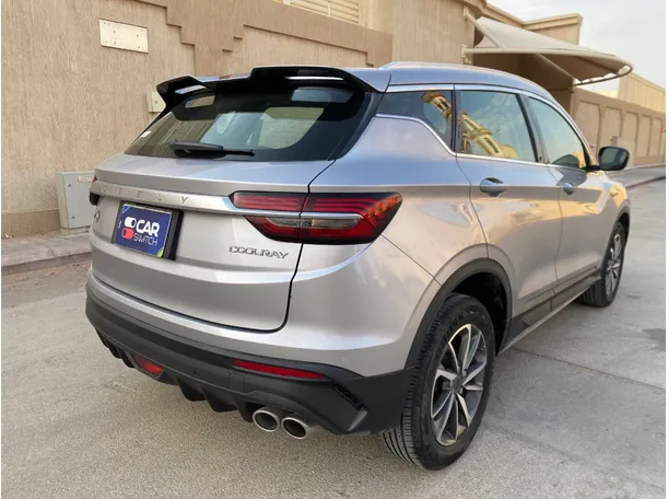 Car image 5