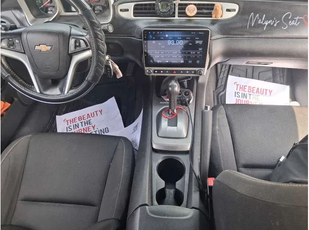 Car image 14