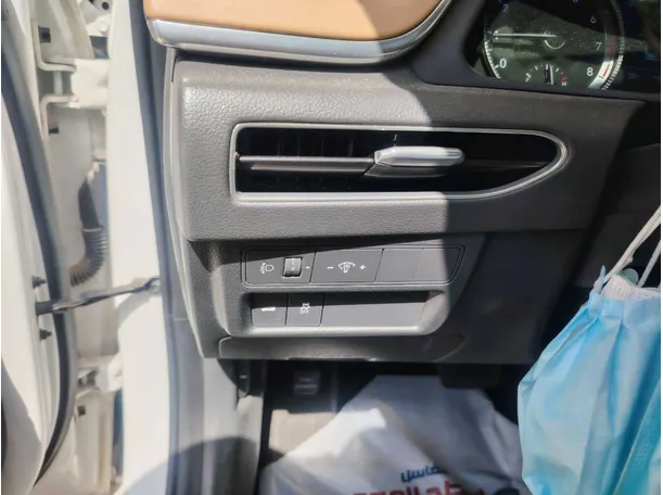 Car image 39