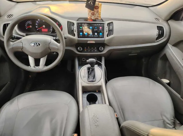Car image 21