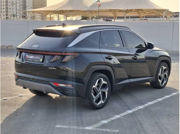 Car image 5