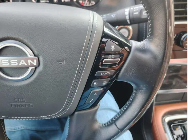 Car image 27