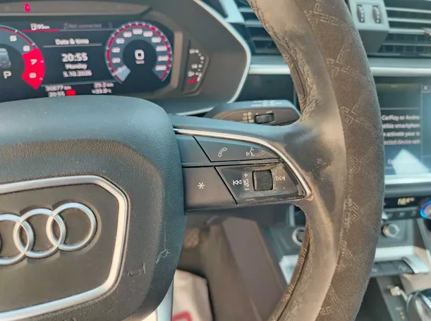 Car image 39