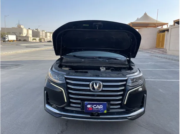 Car image 26
