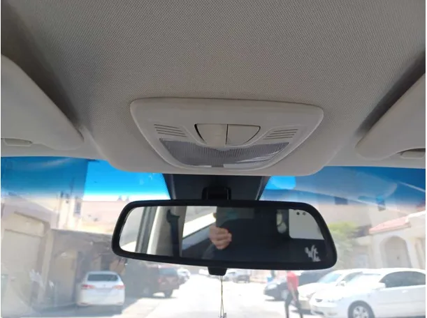 Car image 22