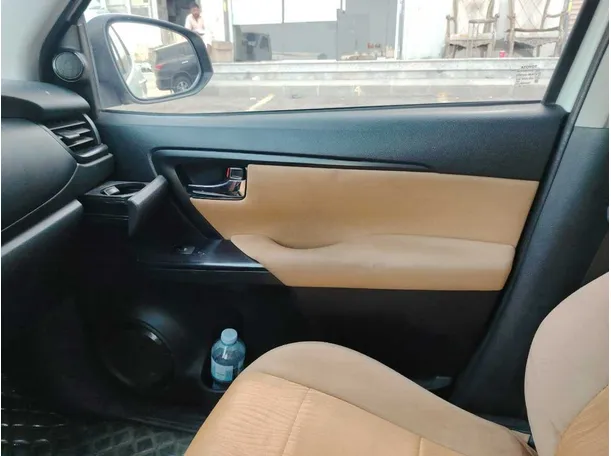 Car image 42