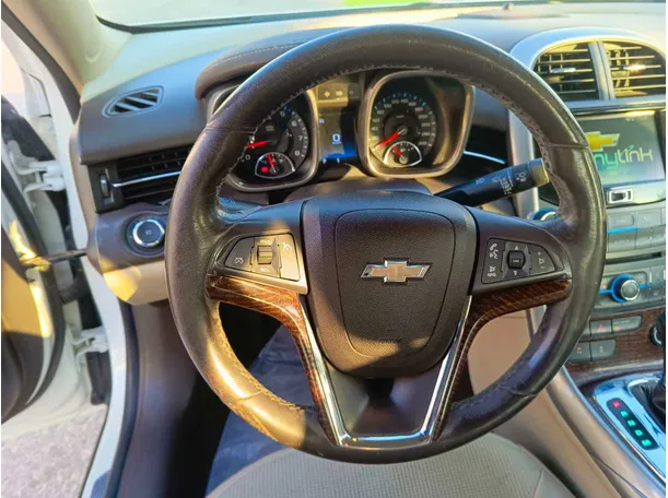 Car image 26
