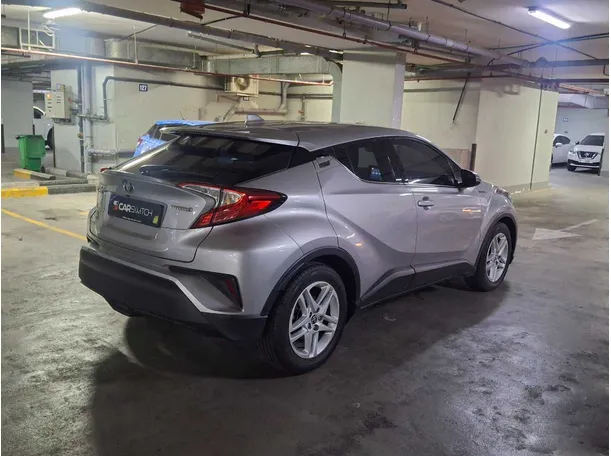 Car image 7