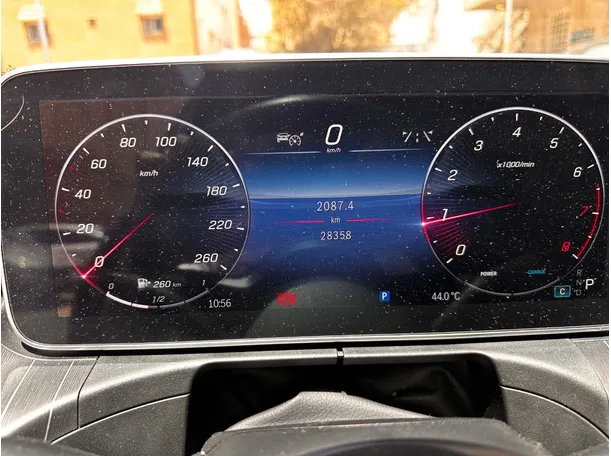 Car image 20