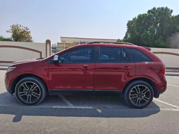 Car image 8