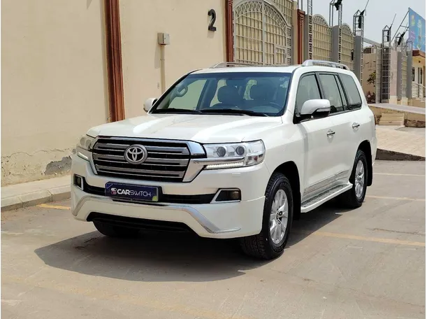 2018 Toyota Land Cruiser in Riyadh