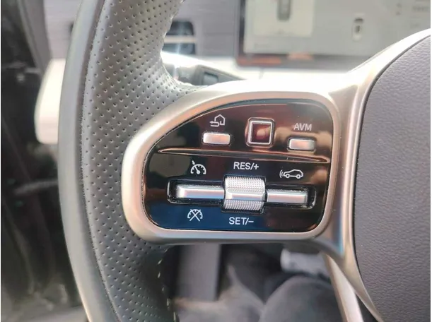 Car image 42