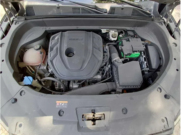 Car image 21