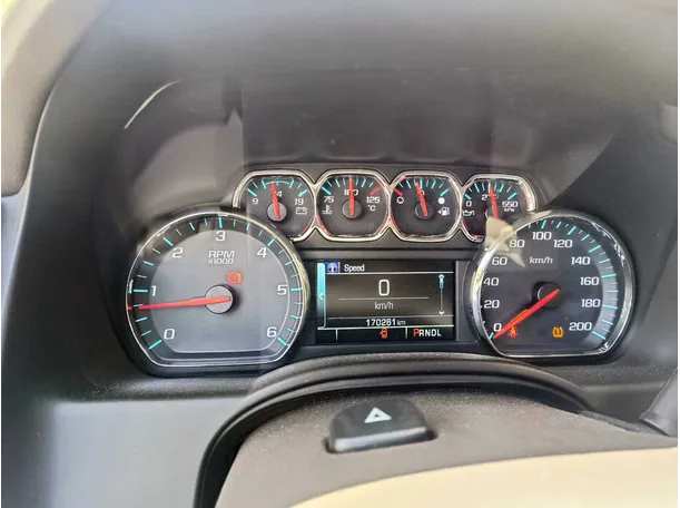 Car image 25