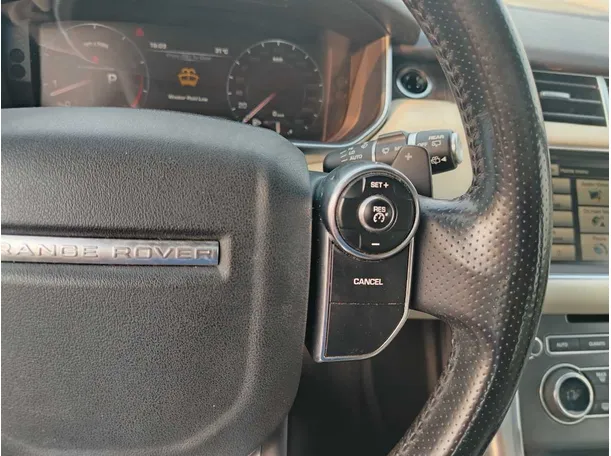 Car image 34