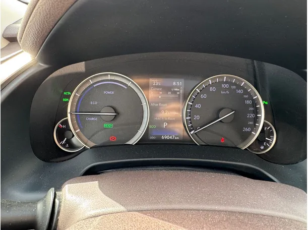 Car image 17