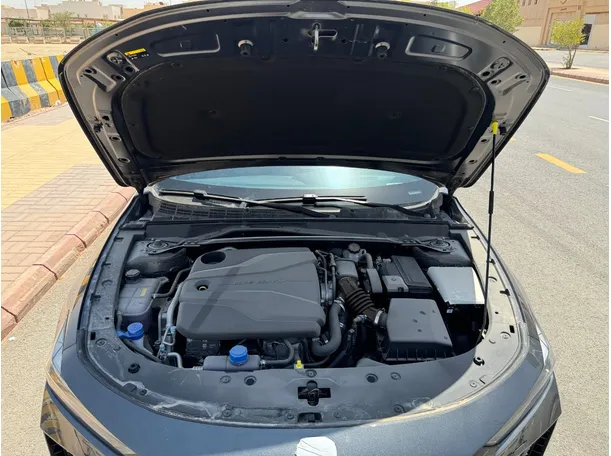 Car image 27