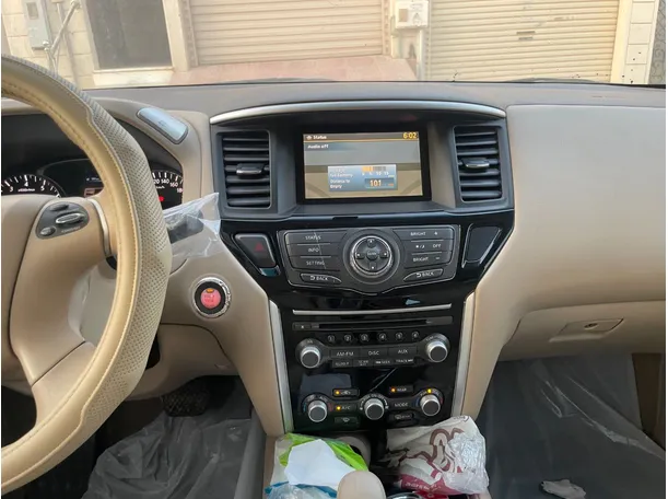 Car image 18
