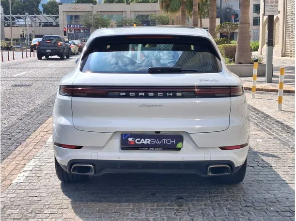 Car image 6