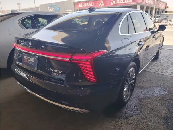 Car image 5